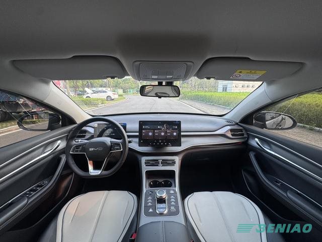 byd-destroyer-05-dm-i-hybrid-sedan