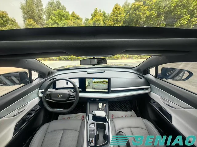 uni-t-premium-seat-design