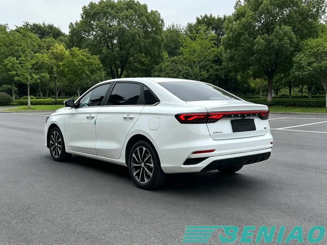 geely-emgrand-front-seats