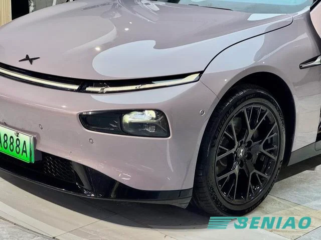 xpeng-p7-modern-electric-sedan-style