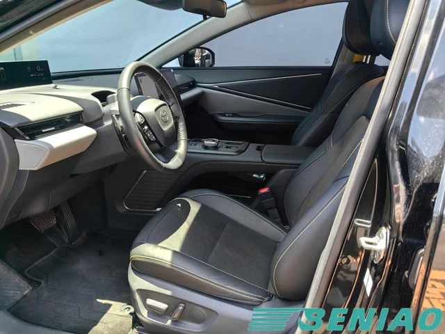 toyota-bz5-steering-wheel