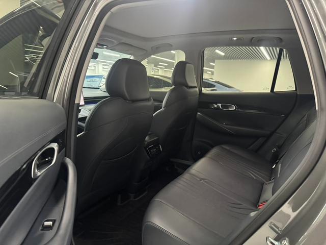 Geely EX5 export car