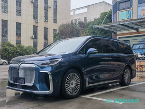 Voyah Dreamer Plug-in Hybrid Smart MPV