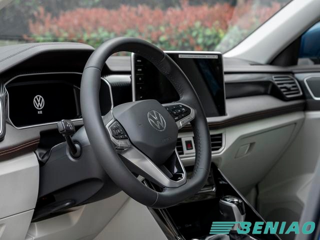 volkswagen-tayron-front-grille