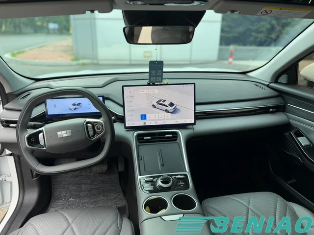 geely-galaxy-l6-140km-front-view