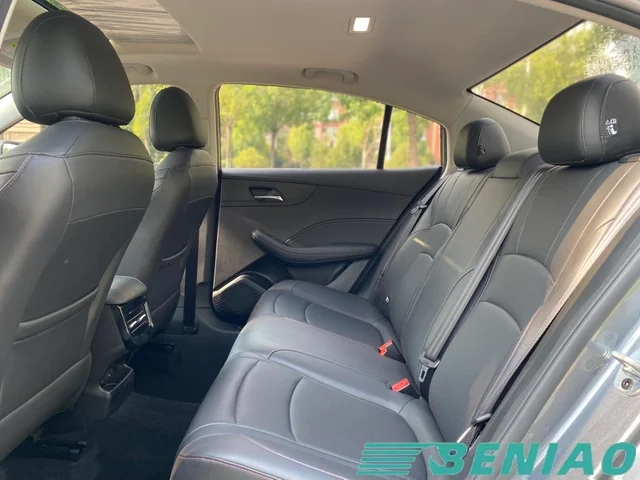 roewe-i5-1-5l-cvt-zunrong-front-view