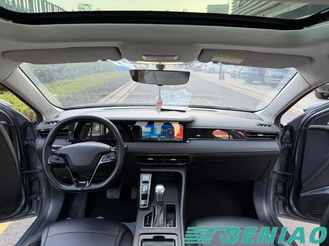 roewe-i5-rear-seats