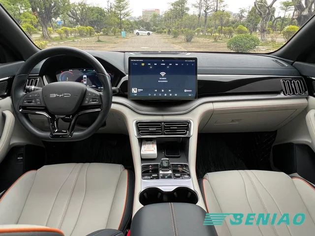 byd-song-plus-dm-i-panoramic-sunroof