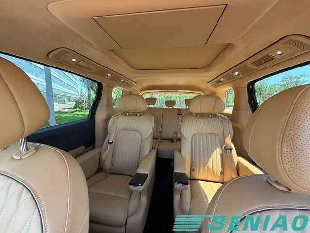 voyah-dreamer-luxury-mpv-cabin