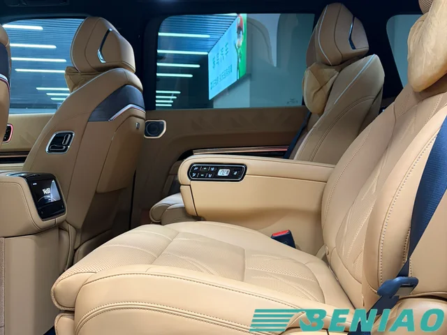 zeekr-9x-2025-six-seater-suv