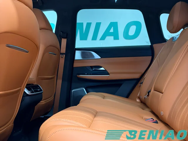 xpeng-g9-center-console