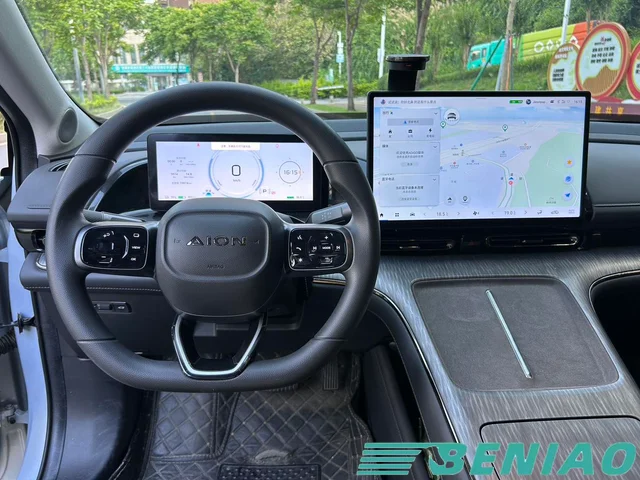 aion-s-max-smart-cockpit