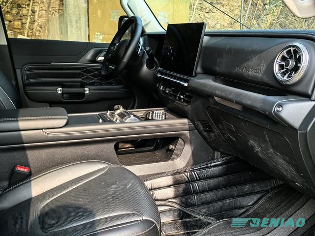 gwm-tank-300-2.0t-4wd-suv