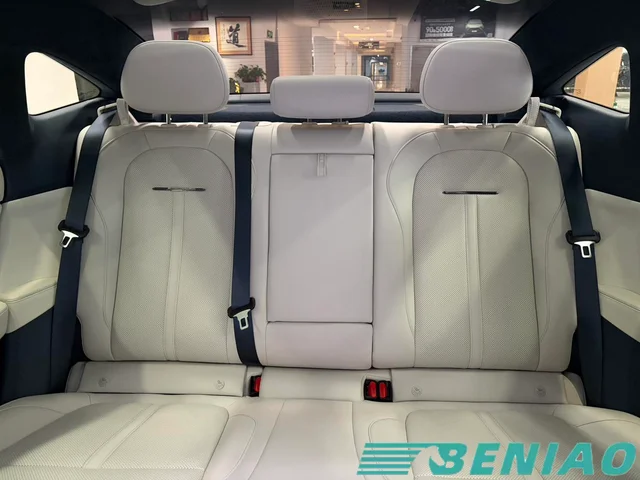 zeekr-007-performance-ev-sedan