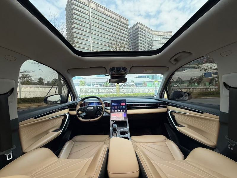 Geely Starray hybrid SUV