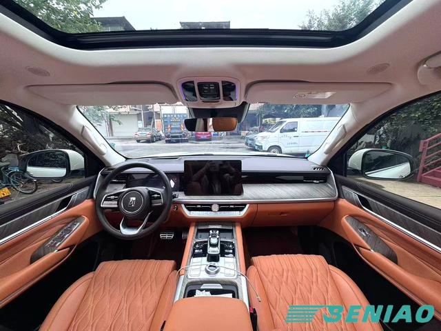tank-500-interior-dashboard