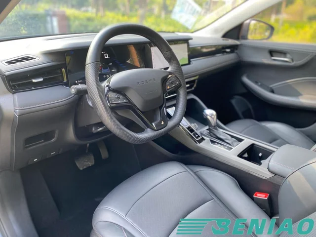 roewe-i5-digital-dashboard