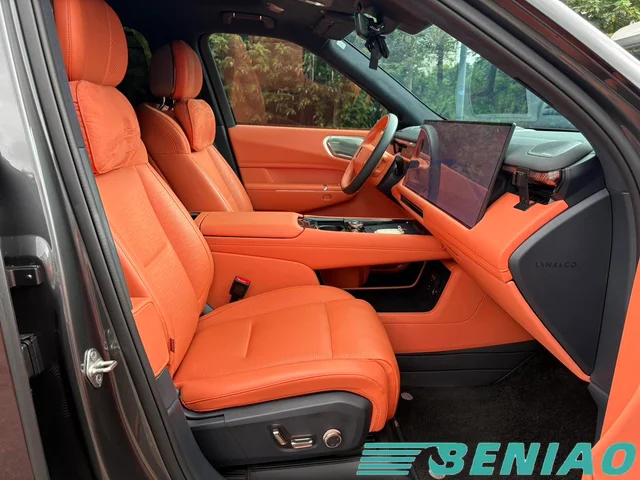 lynk-co-900-interior-display
