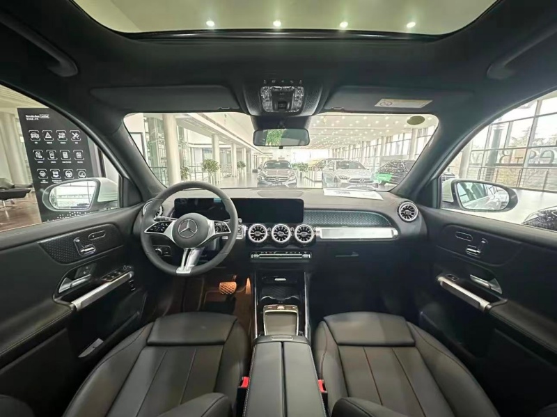 EQB 260 electric SUV price