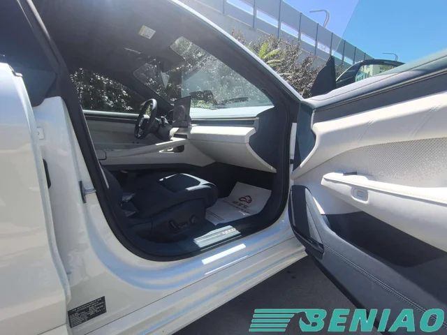 zeekr-001-infotainment-screen