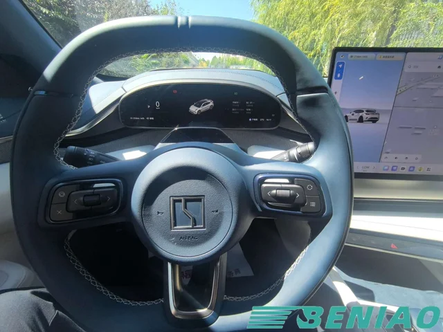 zeekr-001-you-steering-wheel