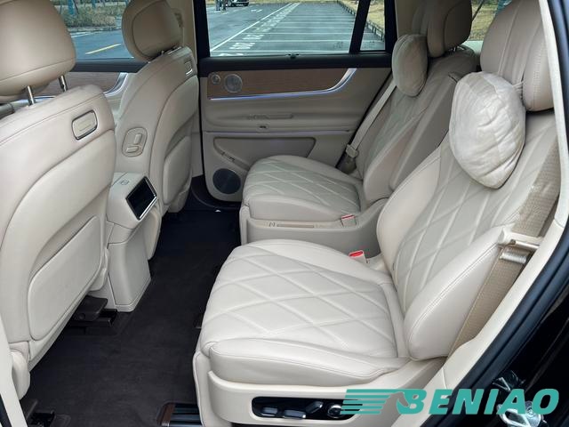 aito-m9-2025-ultra-captain-seats-configuration