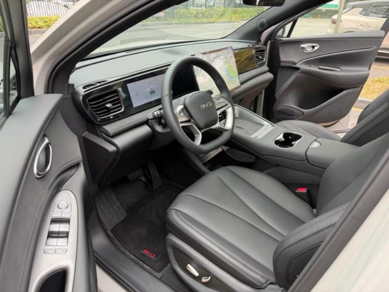 BYD electric SUV 2025