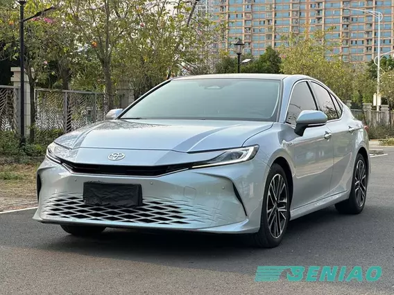 Toyota Camry 2.5HG Hybrid Luxury Sedan Advanced Safety Family Car