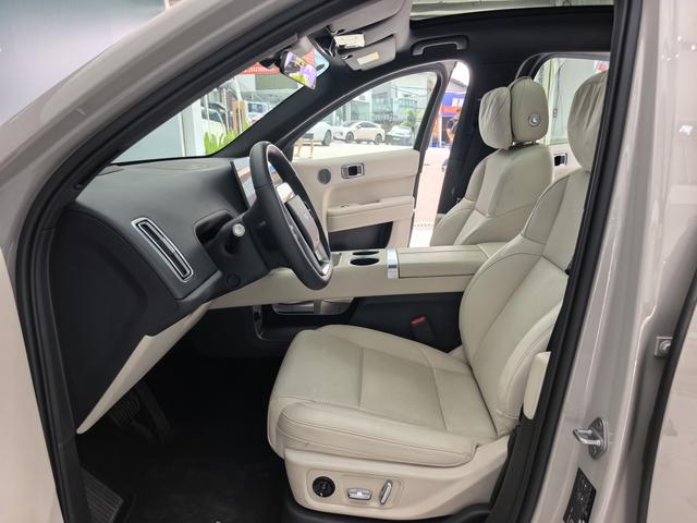 li-l6-smart-driving-suv