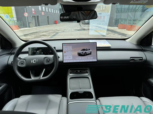 changan-nevo-q05-interior