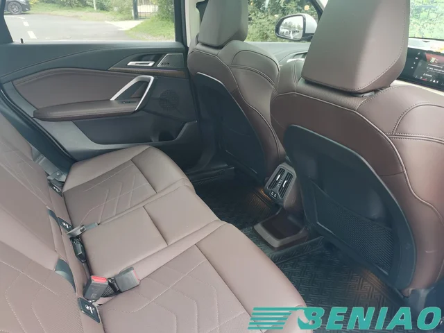 bmw-ix1-leather-seats