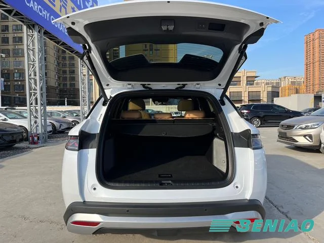 byd-song-plus-electric-hybrid-cabin