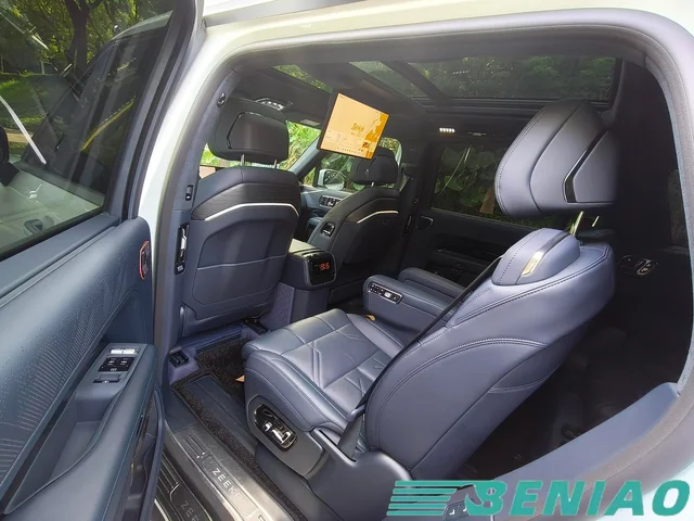zeekr-9x-2025-six-seater-suv