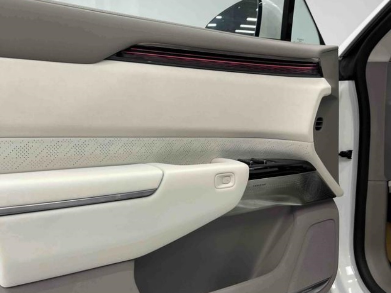 fast charging EV SUV