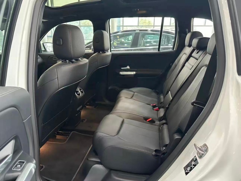 Mercedes EQB 260 specs