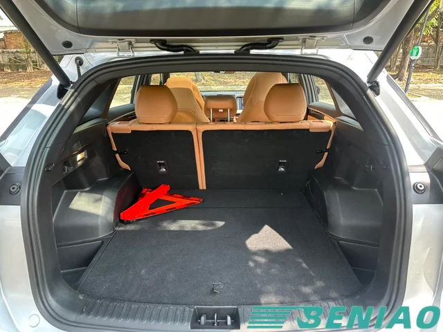 geely-galaxy-l7-interior-dashboard