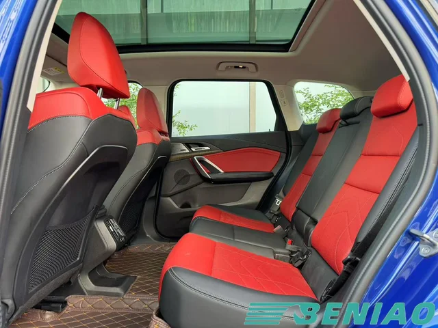 bmw-ix1-charging-port