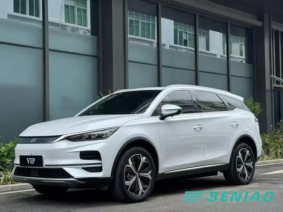 BYD Tang EV 730KM Long Range Luxury 7-Seater Electric SUV Vehicle
