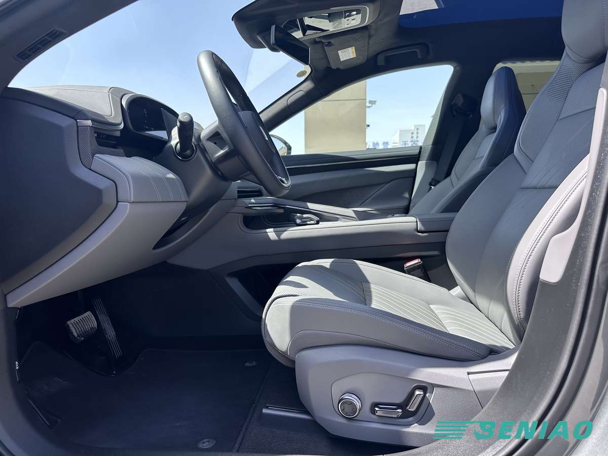 zeekr-001-awd-electric-sedan