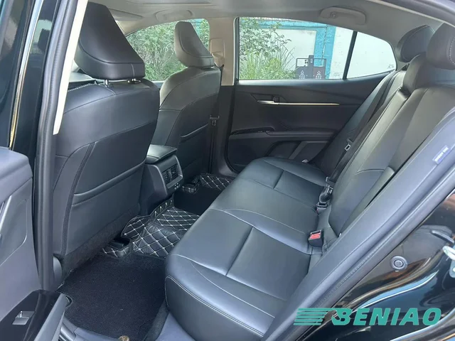 toyota-camry-2-0e-elite-side-profile