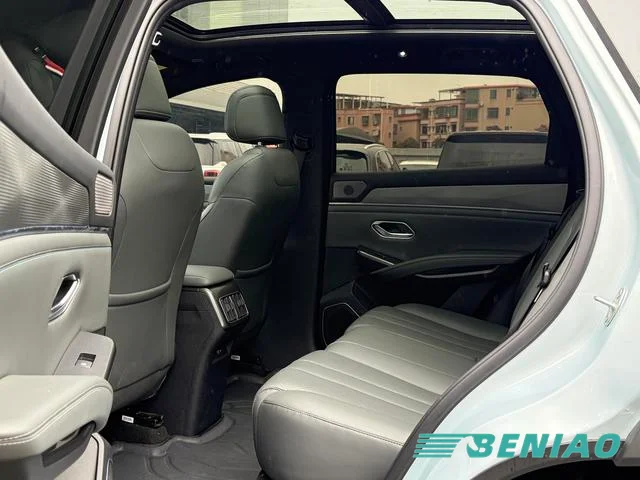 byd-song-plus-phev-fast-charging-port
